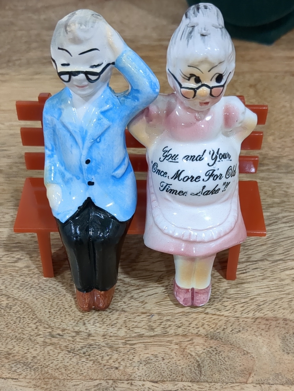 Vintage Couple Salt & Pepper Figurines - Pink & Blue Decorative Set